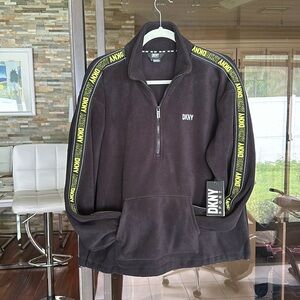 DKNY logo fleece winter 🥶 jacket 🧥 New 🆕